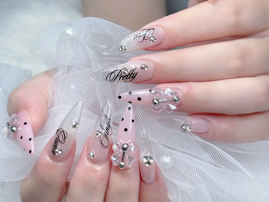 ネイル フレンチネイル ジェルネイル 韓国ネイル マグネットネイル ニュアンスネイル ハンドネイル Sully Nail Labのネイルデザイン