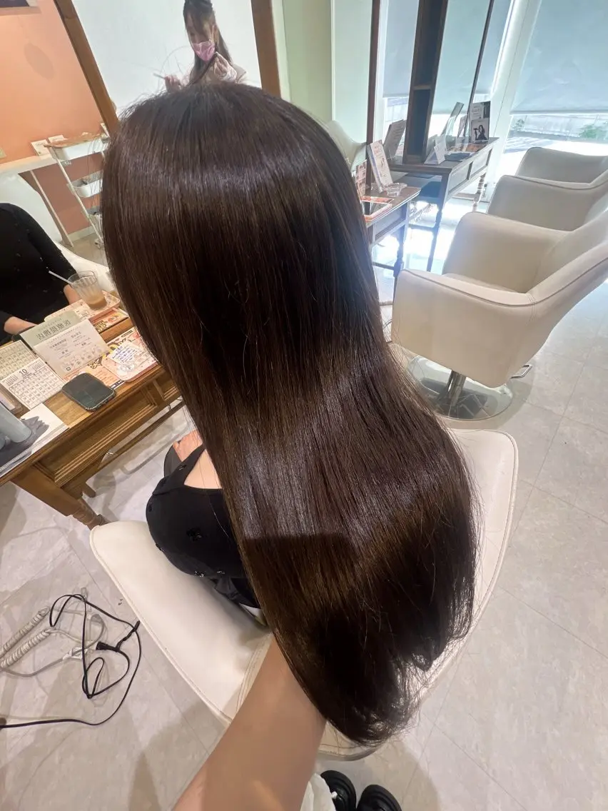 ロング カラー イルミナカラー 橋本 天愛のヘアスタイル