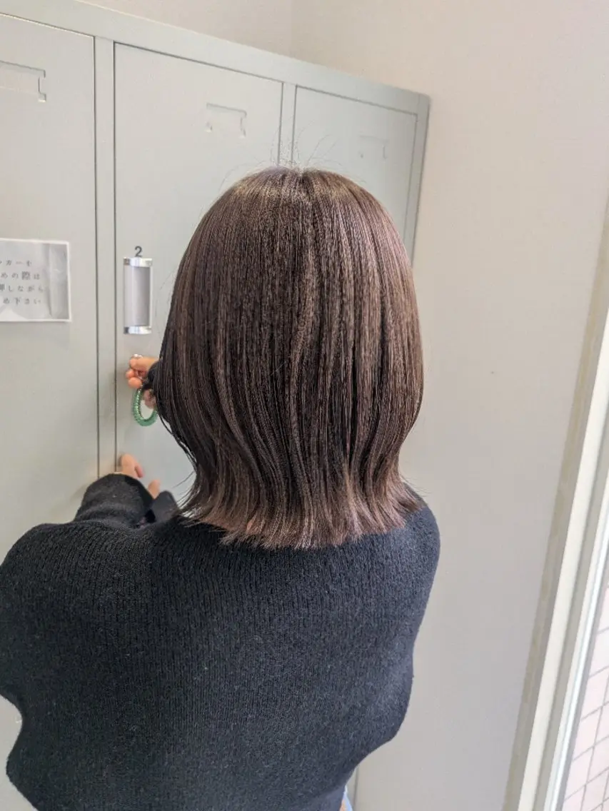 ミディアム カラー カット ヘアカラー 森下 栞奈のヘアスタイル