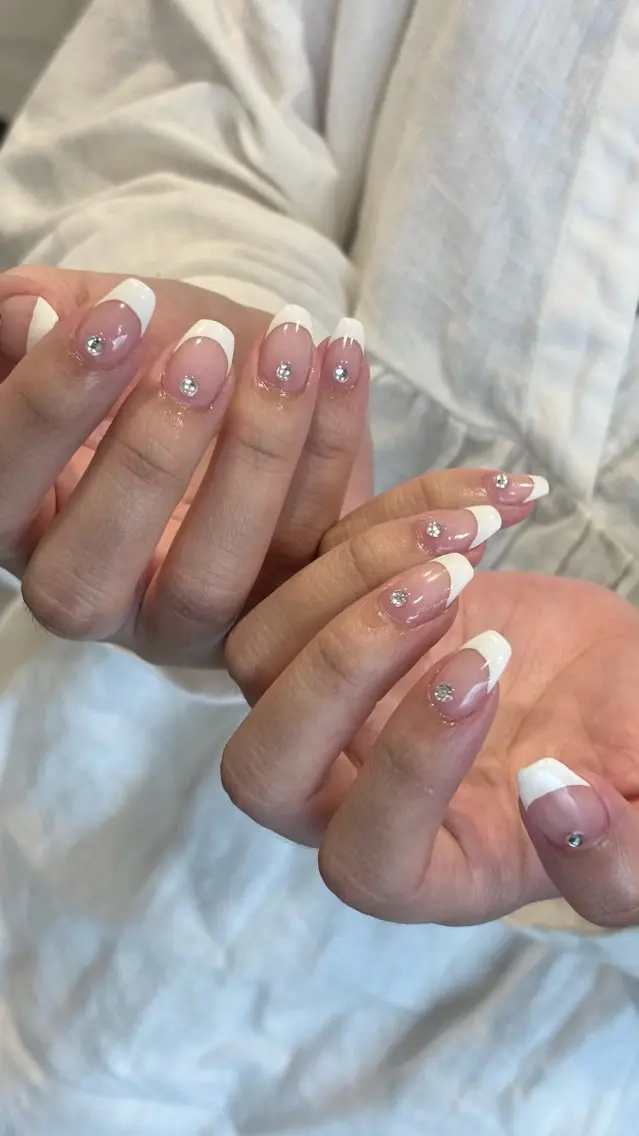 ネイル フレンチネイル シンプルネイル Umi Nail /Akariのネイルデザイン