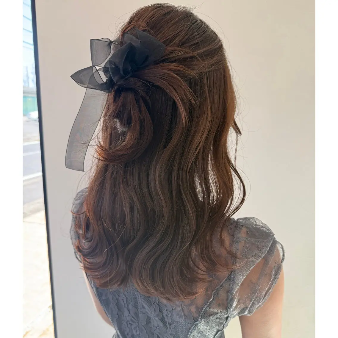 ミディアム ヘアアレンジ ハーフアップ 簡単アレンジ ヘアセット 🌼MONA KIKO🌼のヘアスタイル