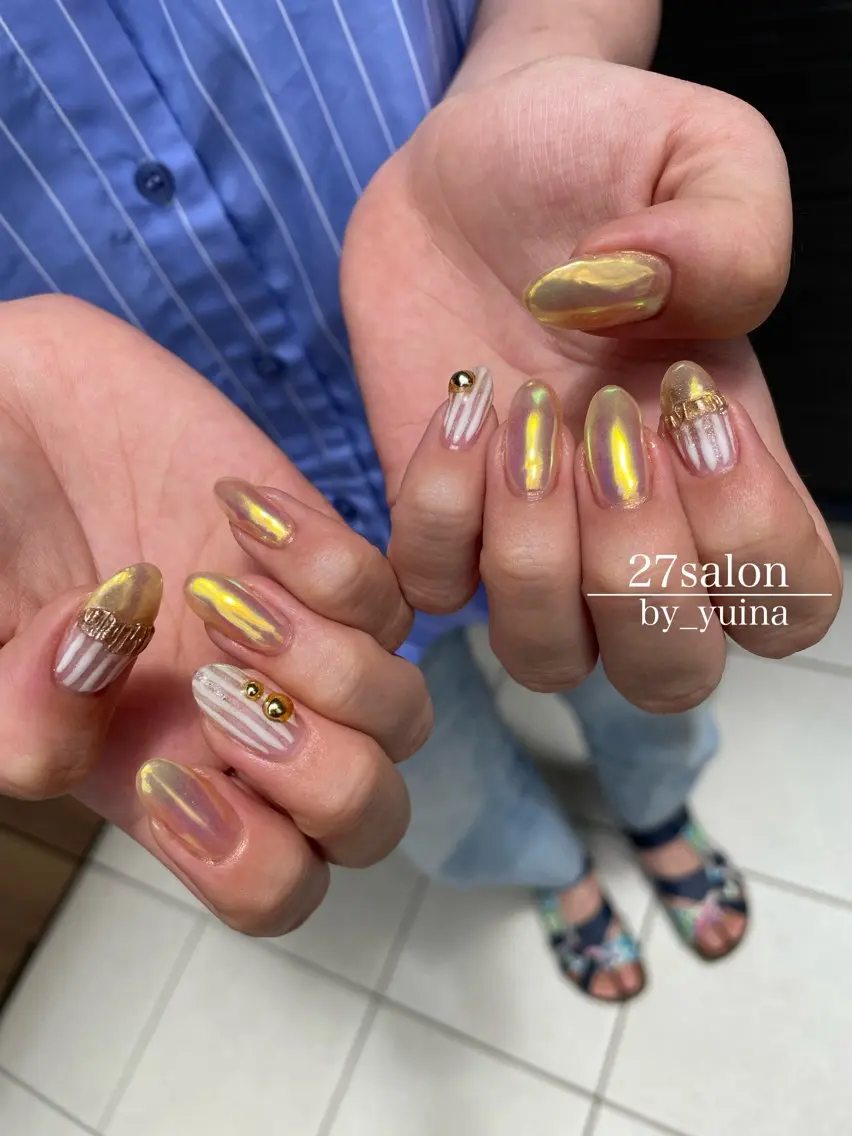 ネイル オーロラネイル 黄色 ハンドネイル 27salon yuinaのネイルデザイン