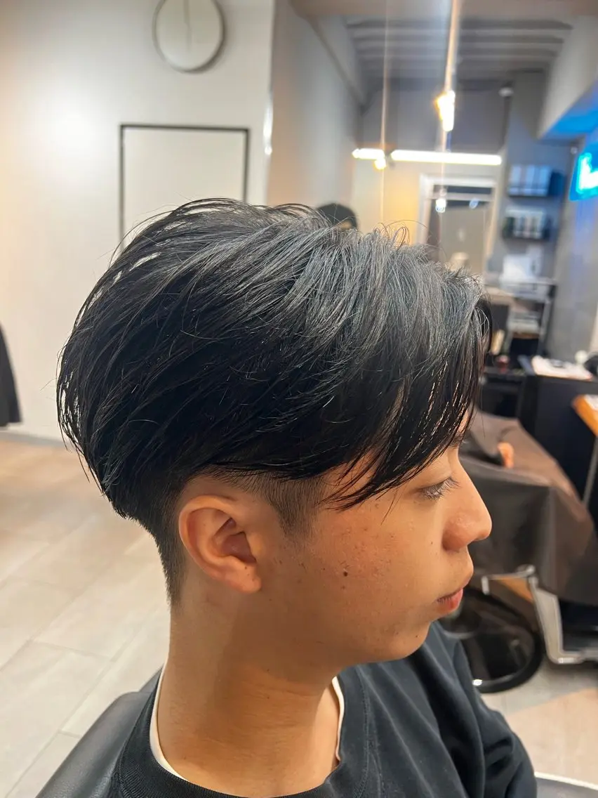 メンズ カット 毛流れ矯正支持率 No.1🔥瀬川竜生のヘアスタイル