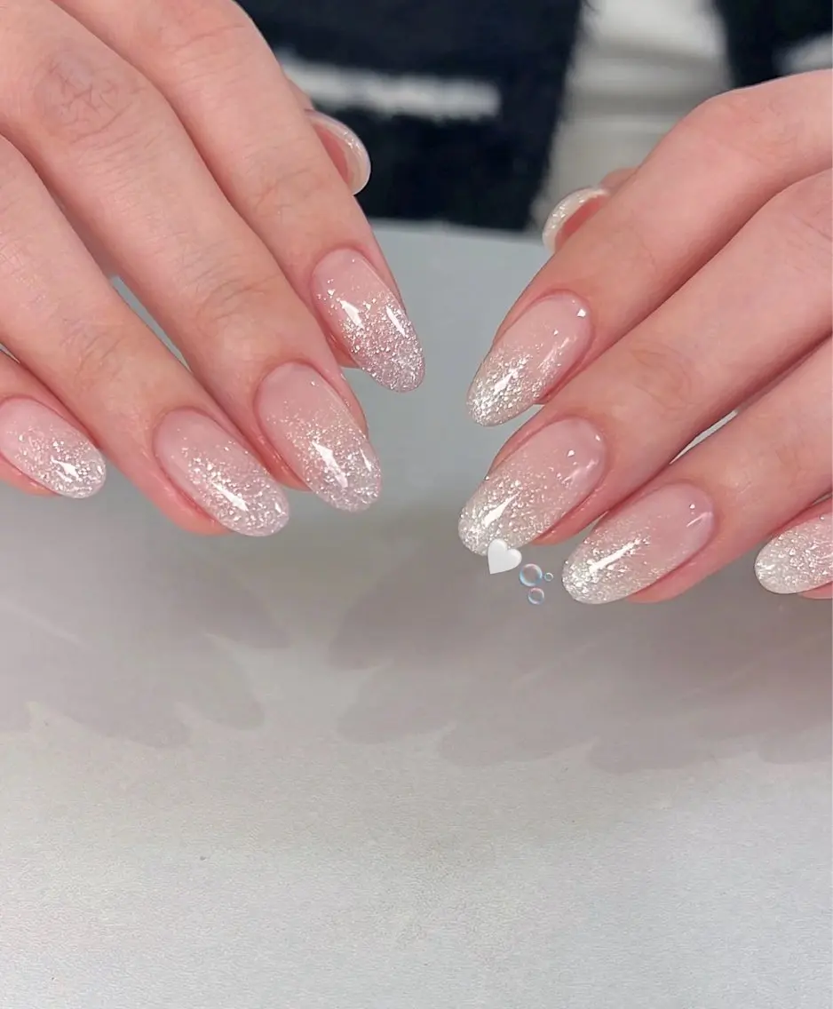 ネイル グラデーション キラキラネイル ラメ(グリッター) オフィスネイル シンプルネイル BERA NAILSのネイルデザイン