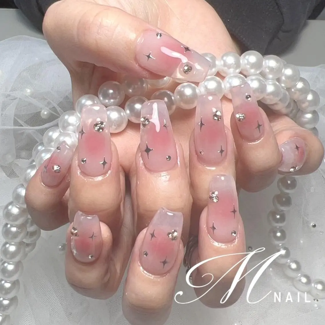 ネイル M✨長さだし専門 85%OFF✨ゴのネイルデザイン