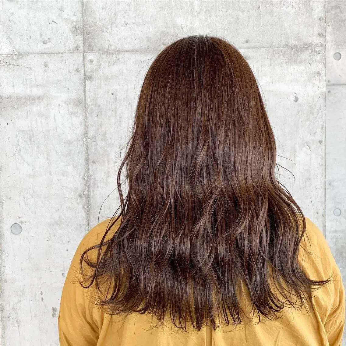 ミディアム 🌷横浜/レイヤー /艶カラー🌷のヘアスタイル