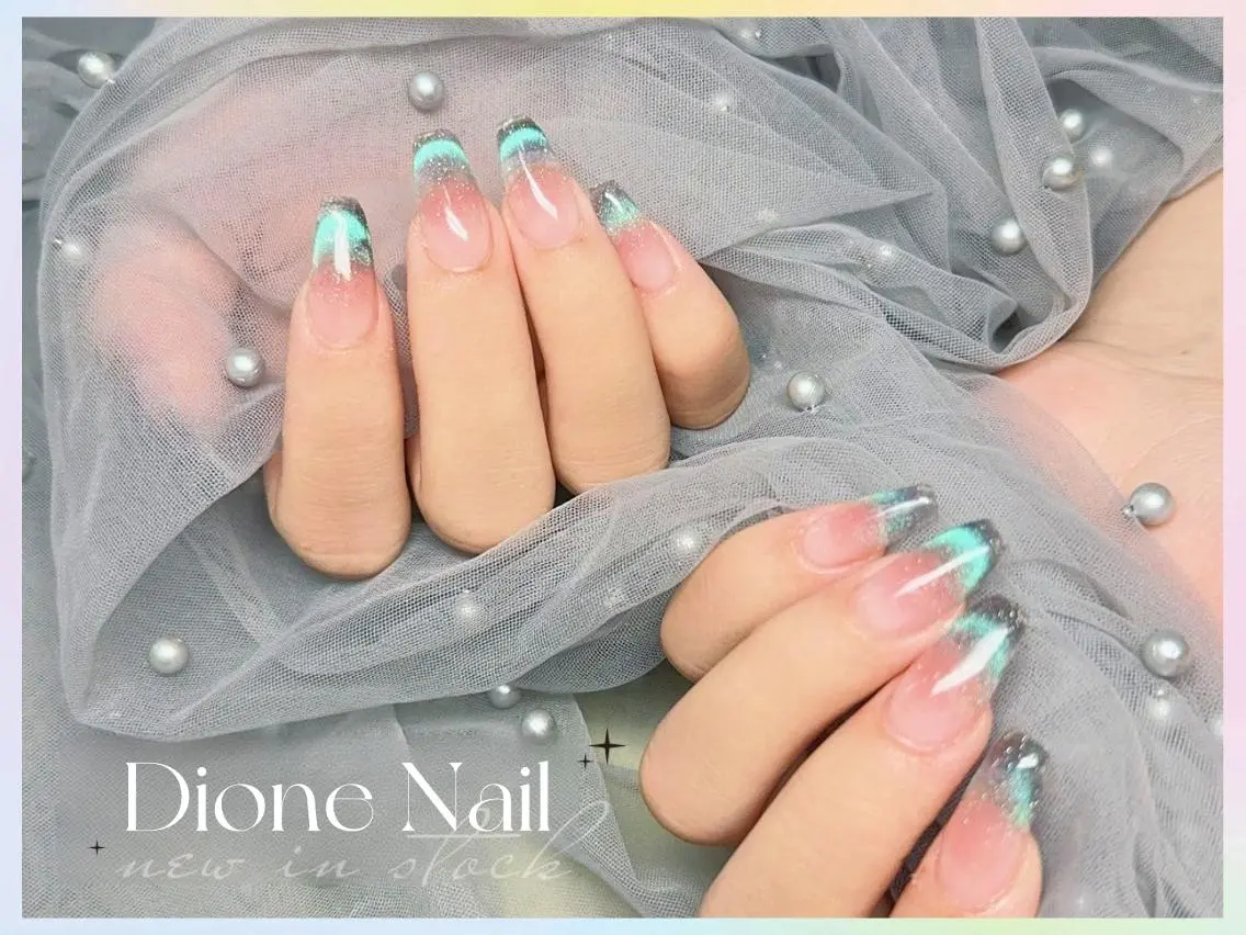 ネイル ハンドネイル ハンドケア Dione ネイル専門店のネイルデザイン