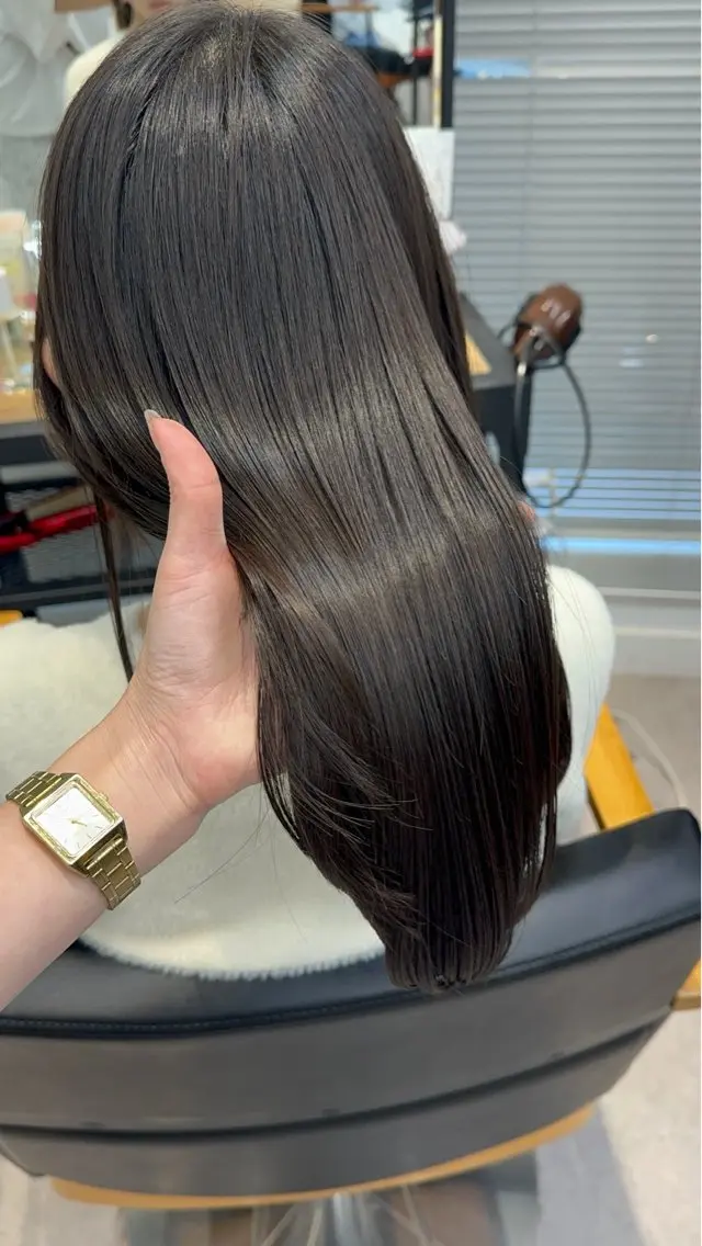 ロング カラー パーマ ヘアアレンジ メンズ キッズ カット 縮毛矯正 🤍レイヤーカット/ 透明感カラー🤍のヘアスタイル