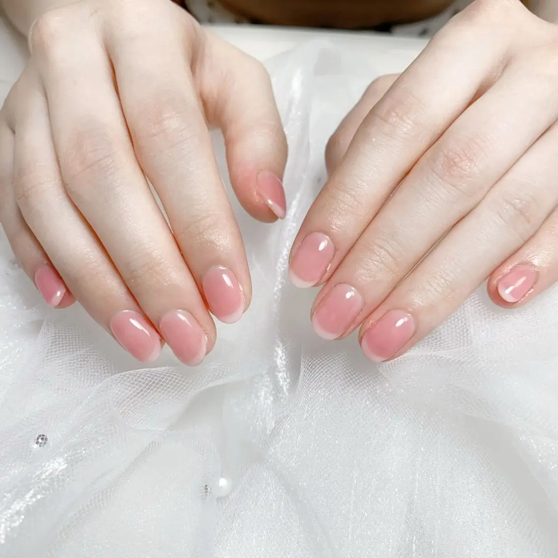 ネイル アートネイル オーロラネイル ガーリー キラキラネイル 韓国ネイル ハンドネイル Nail salon 木にいるのネイルデザイン