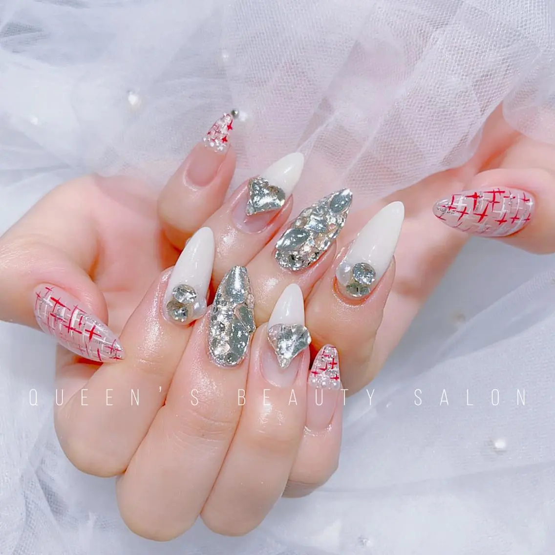 ネイル ハンドネイル Queens マオのネイルデザイン