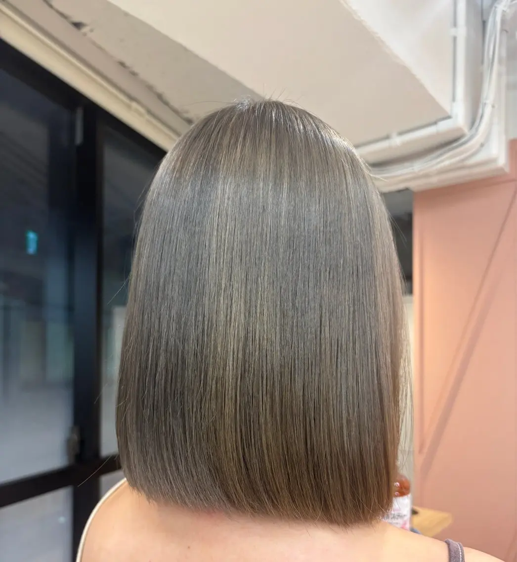 ミディアム カラー ベージュカラー ヘアカラー a. ririのヘアスタイル