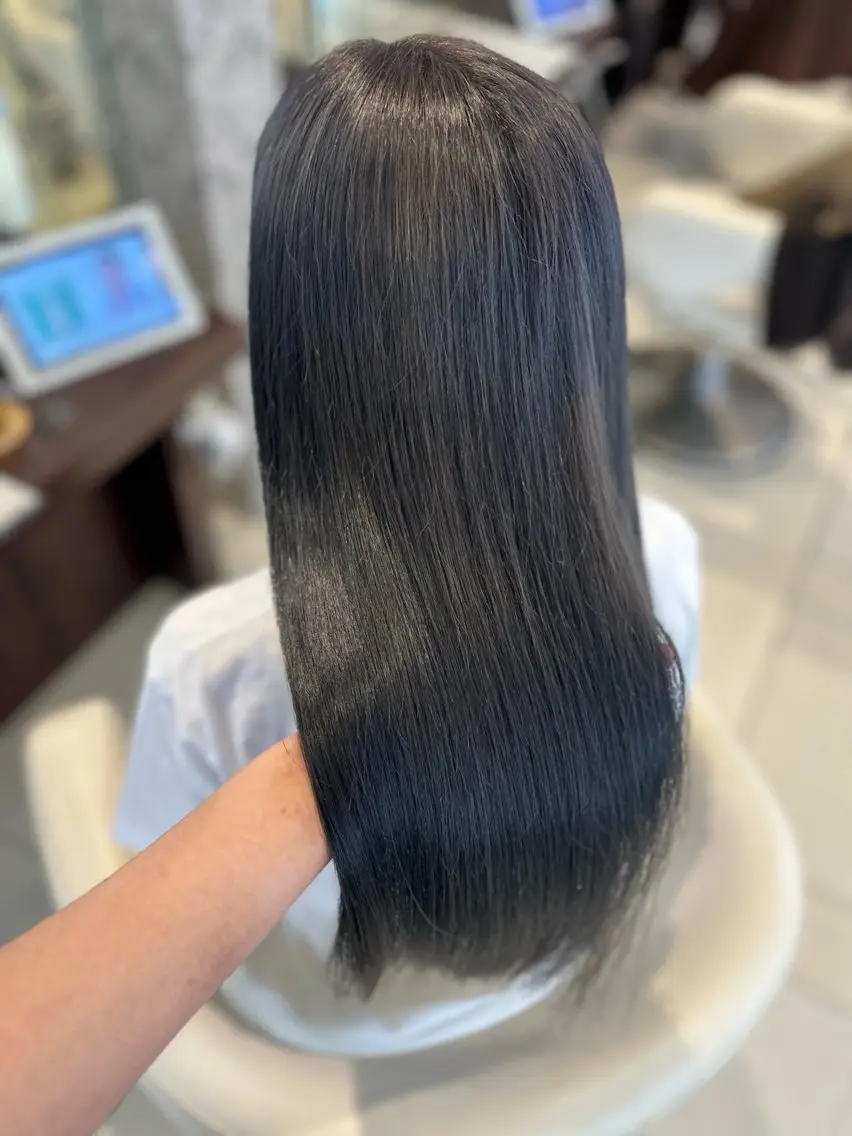 ロング カラー EARTH 市野のヘアスタイル