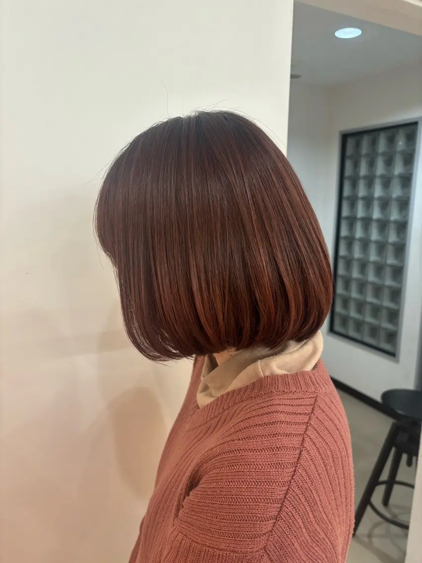 ショート カラー 室谷 ゆりあのヘアスタイル