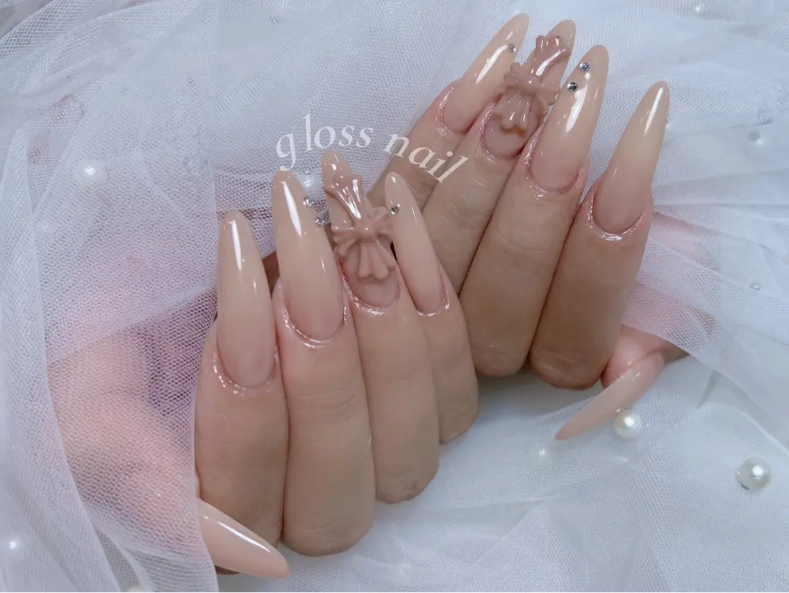 ネイル テンニン💞 gloss nailのネイルデザイン