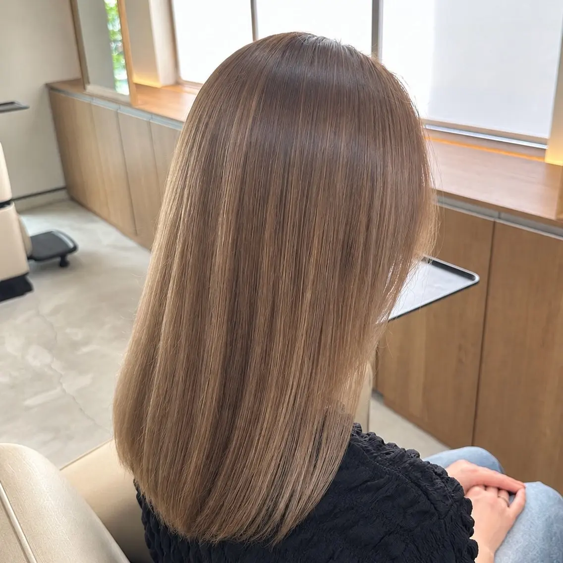 セミロング カット ヘアカラー トリートメント 飯田 智也のヘアスタイル
