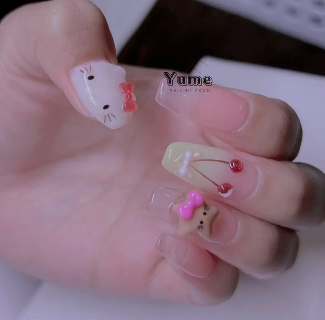 ミディアム YUME Nail Beautyのネイルデザイン