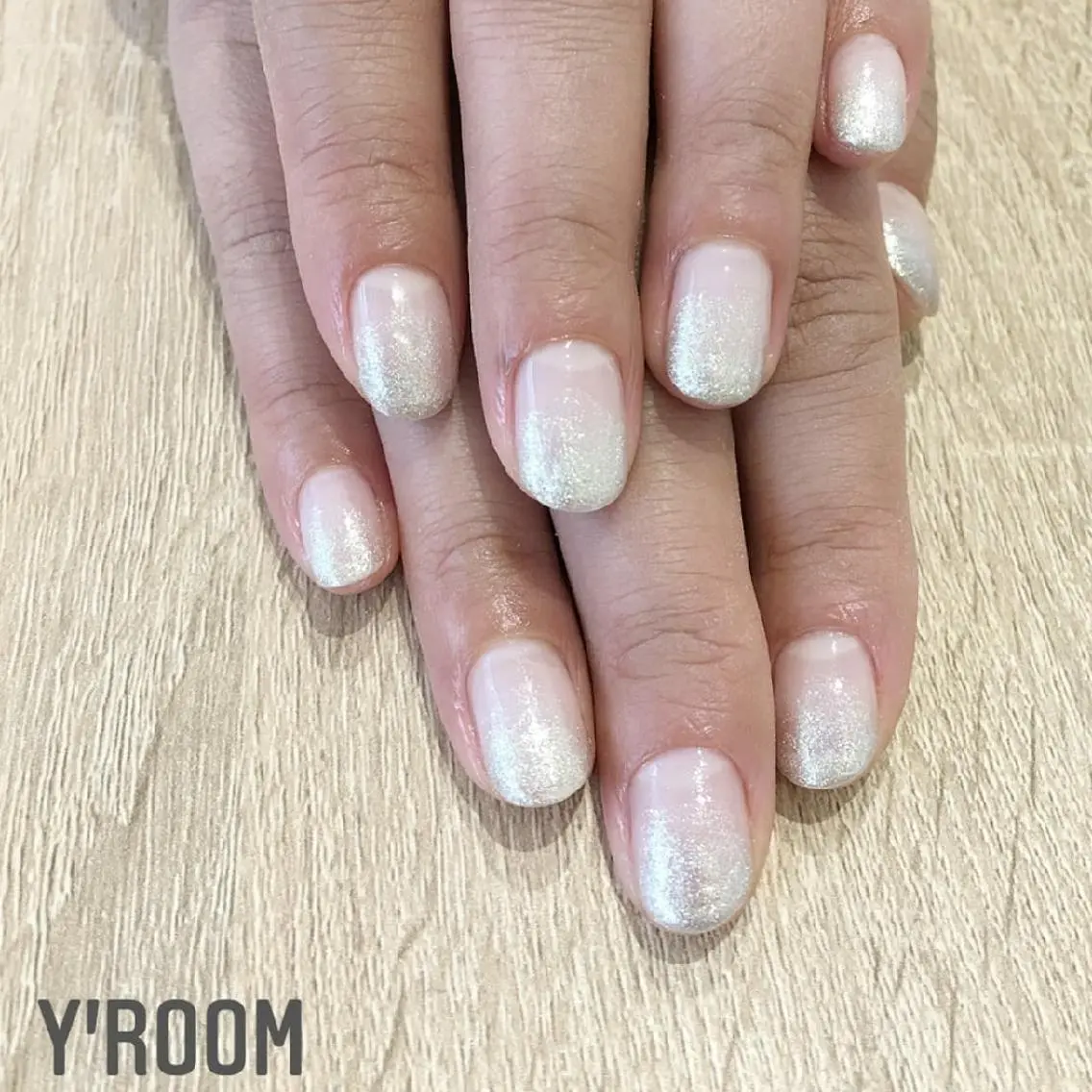 ネイル フラッシュネイル ジェルネイル マグネットネイル ニュアンスネイル ワンカラーネイル ハンドネイル YUKA （ネイリスト）のネイルデザイン