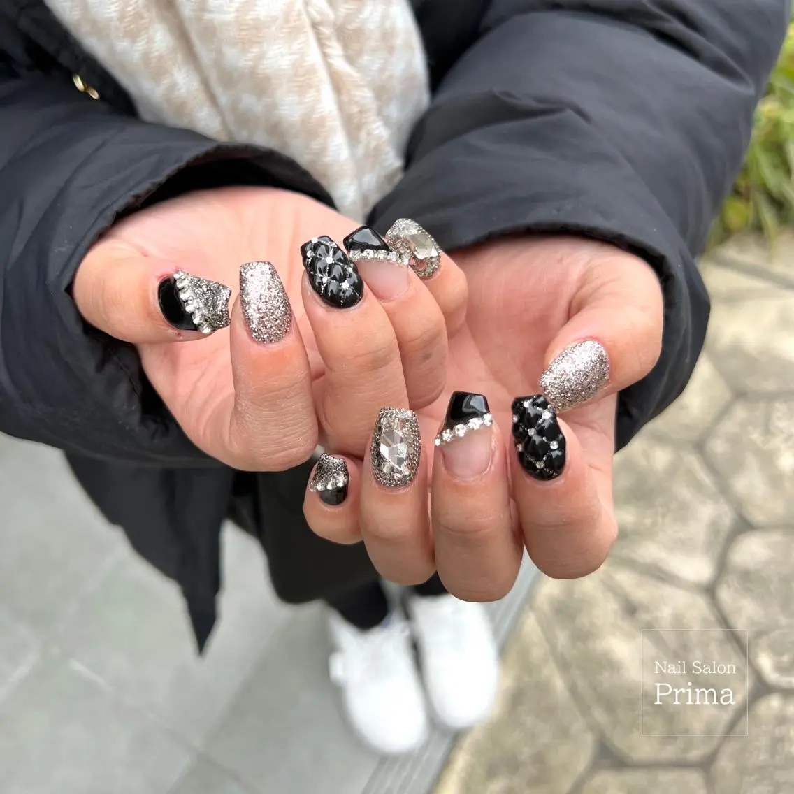 セミロング ネイル ストーンネイル SalonPrima 西院Nail&Eyeのネイルデザイン