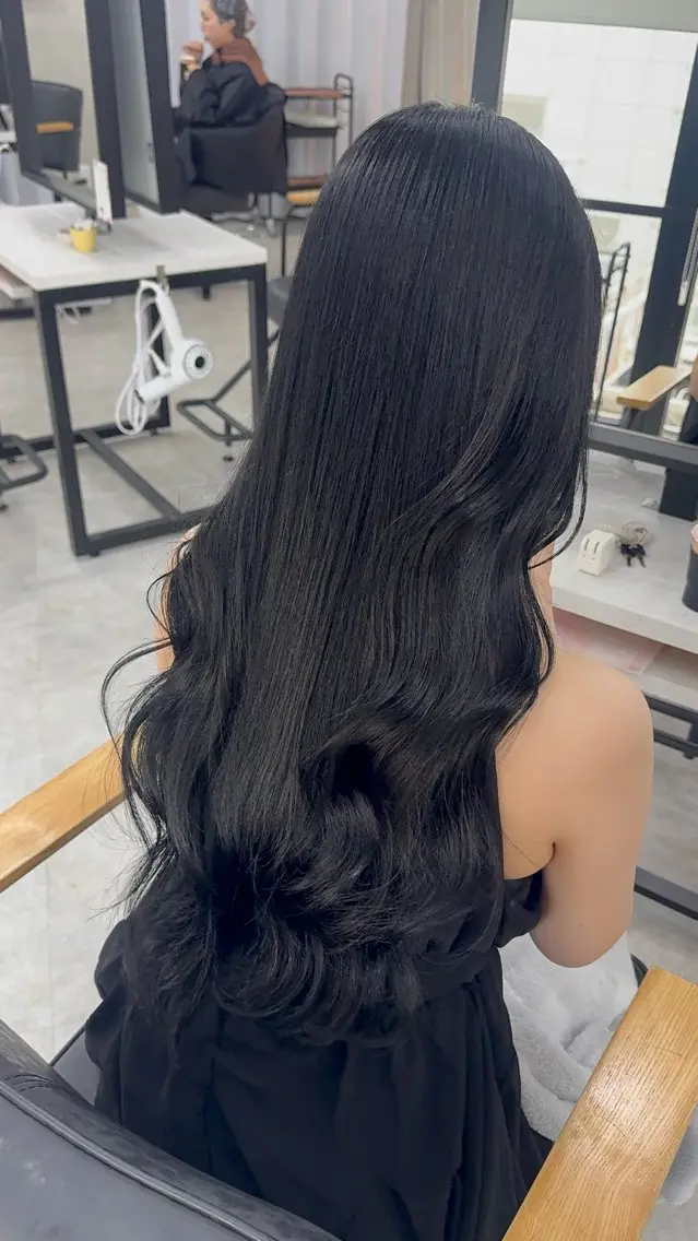 ロング カラー アッシュ アッシュブラウン ベージュカラー 黒髪 ブリーチ ヘアカラー トリートメント 赤み無し柔らかカラー 【梅田】madokaのヘアスタイル