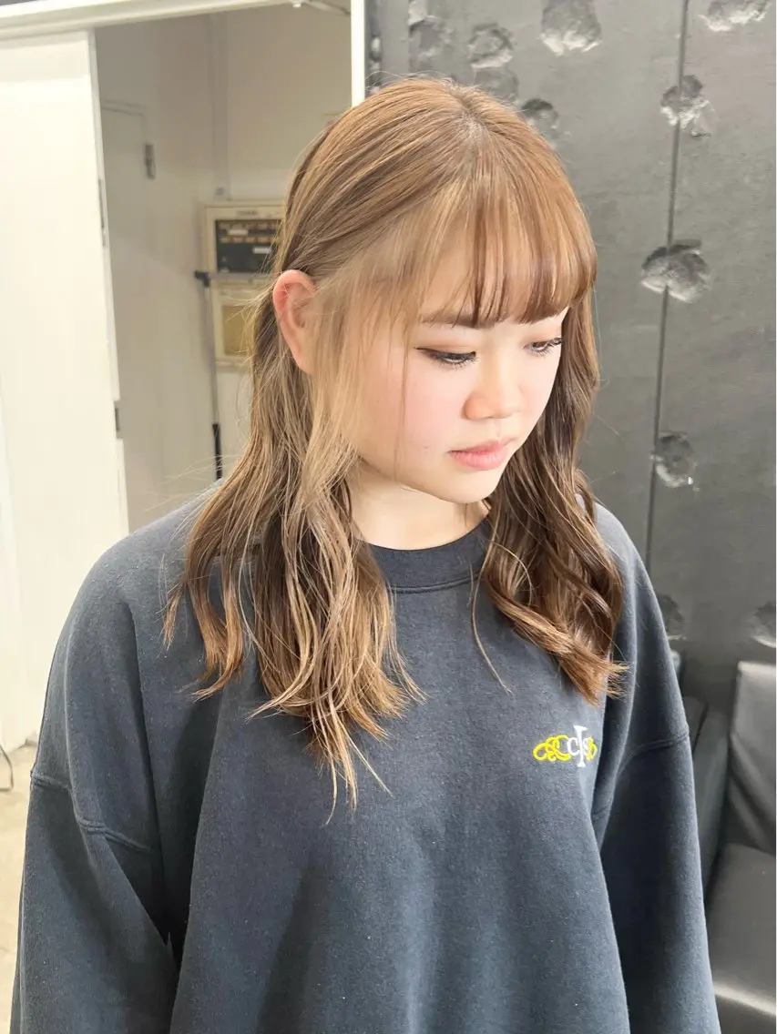 セミロング カラー ヘアカラー トリートメント HARU//原宿🤍 リピート率NO.1のヘアスタイル