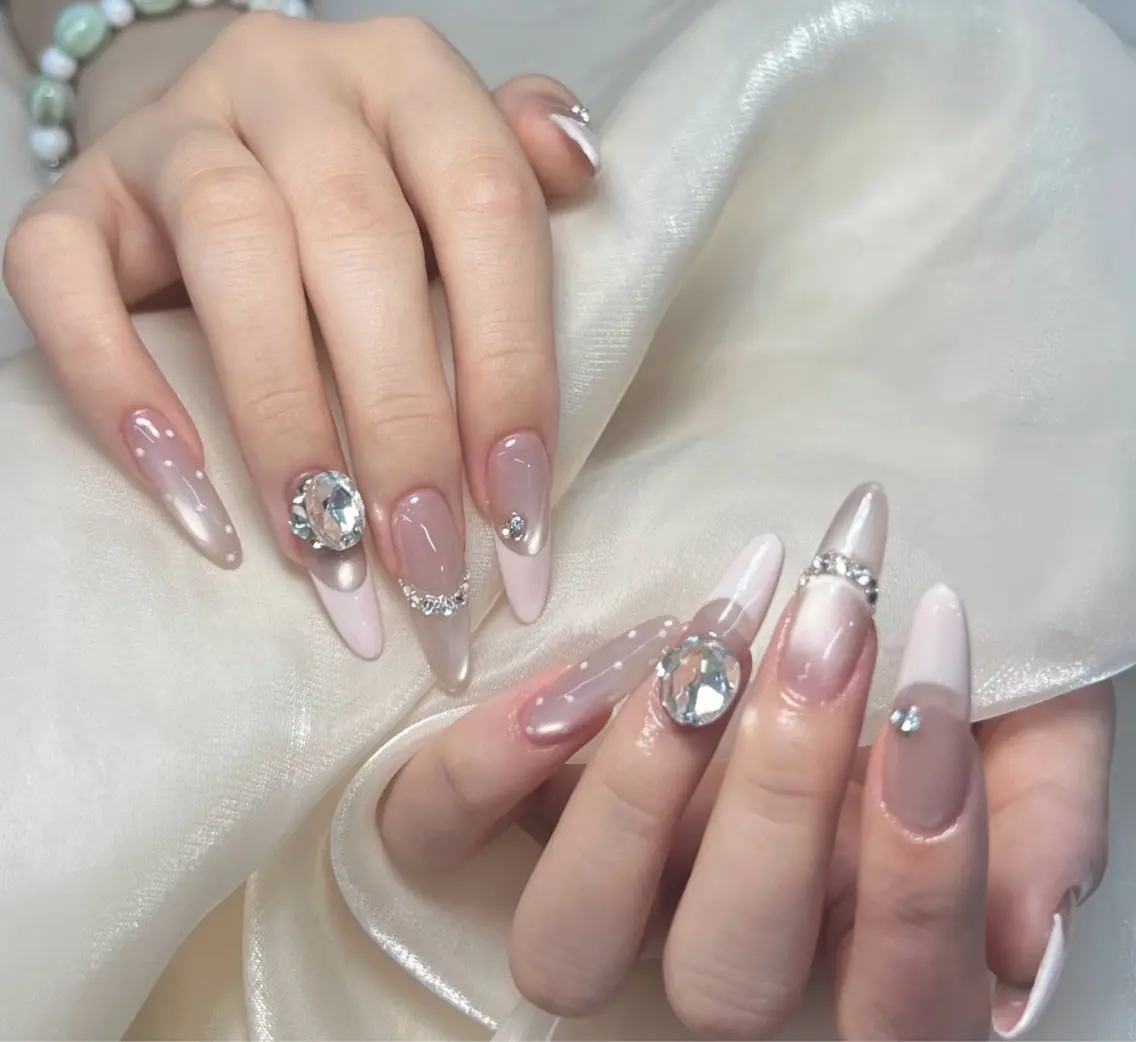 ネイル アートネイル ジェルネイル 韓国ネイル ニュアンスネイル シンプルネイル ハンドネイル ハンドケア Anna Melia Nailのネイルデザイン
