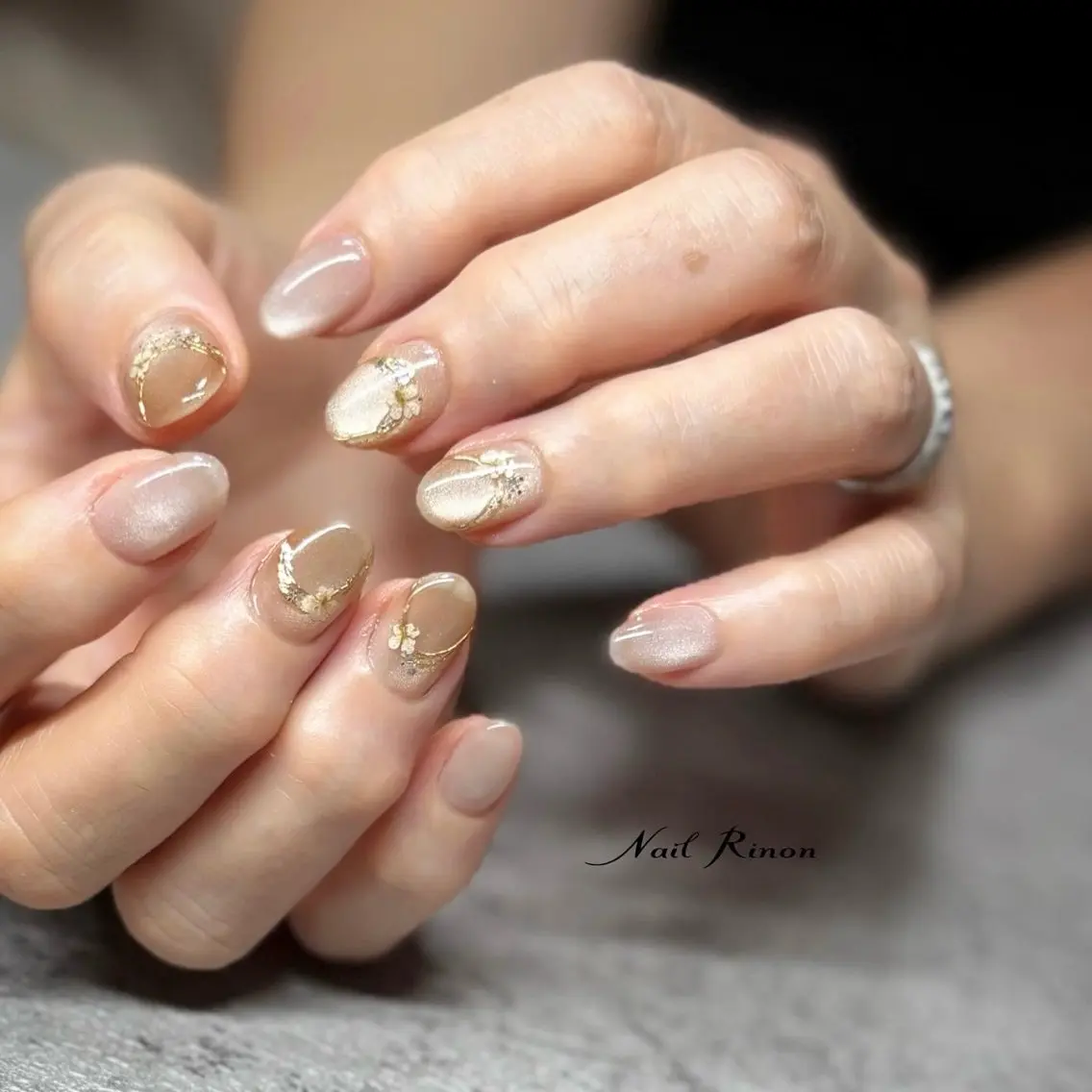ネイル マグネットネイル ハンドネイル Nail Rinonのネイルデザイン