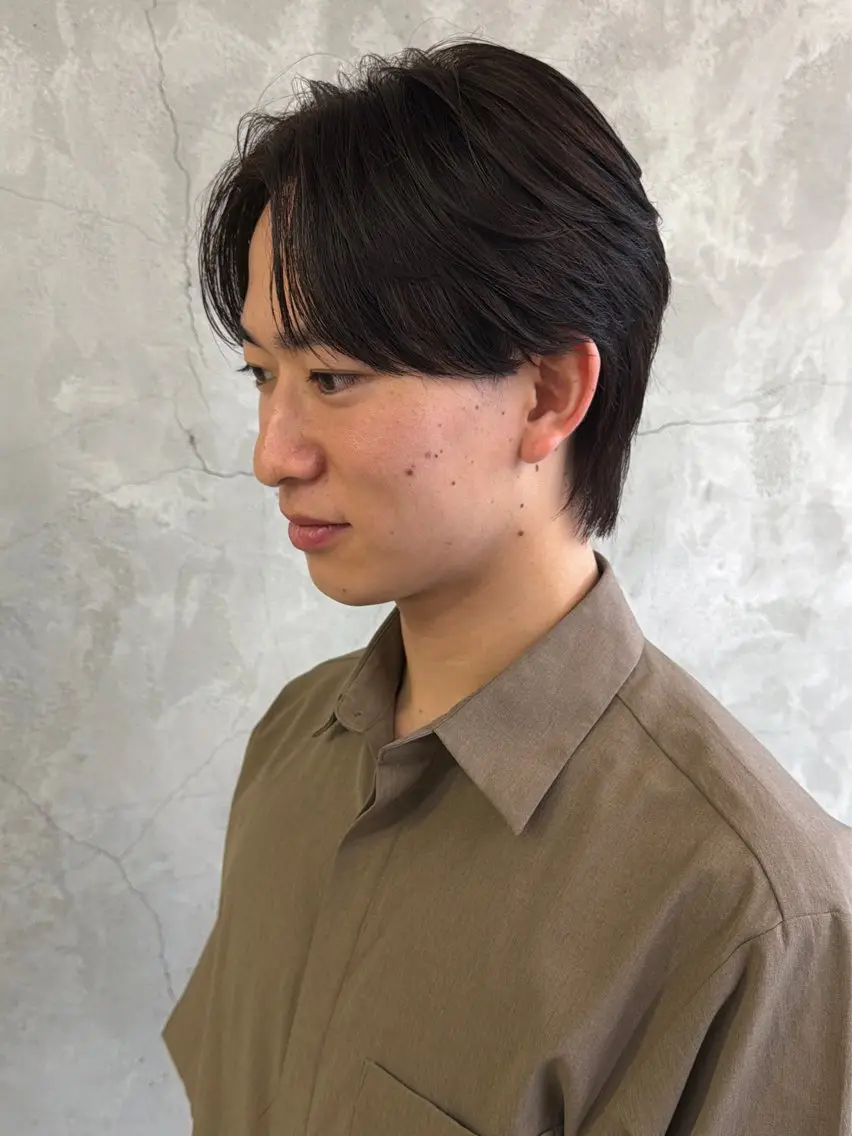 ミディアム メンズ センターパート カット 小塚 悠雅のヘアスタイル