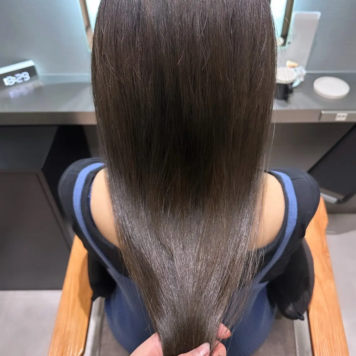 ロング カラー ヘアアレンジ アッシュ ベージュカラー 透明感カラー トリートメント 酸熱トリートメント カット ヘアカラー トリートメント ヘッドスパ 🇰🇷韓国スタイル レイヤー/ayanaのヘアスタイル