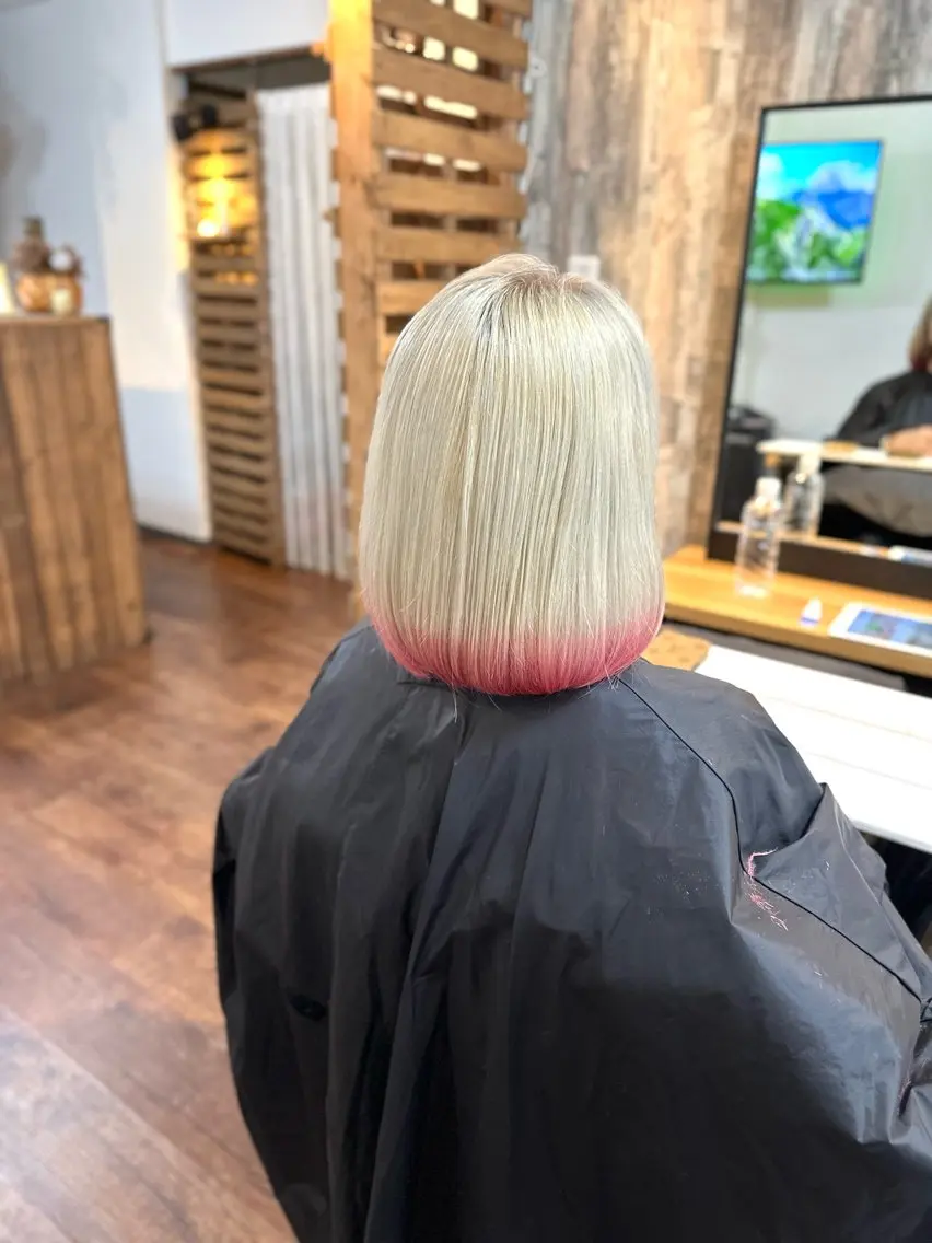 ミディアム Luzir⭐︎ GEN⭐︎のヘアスタイル