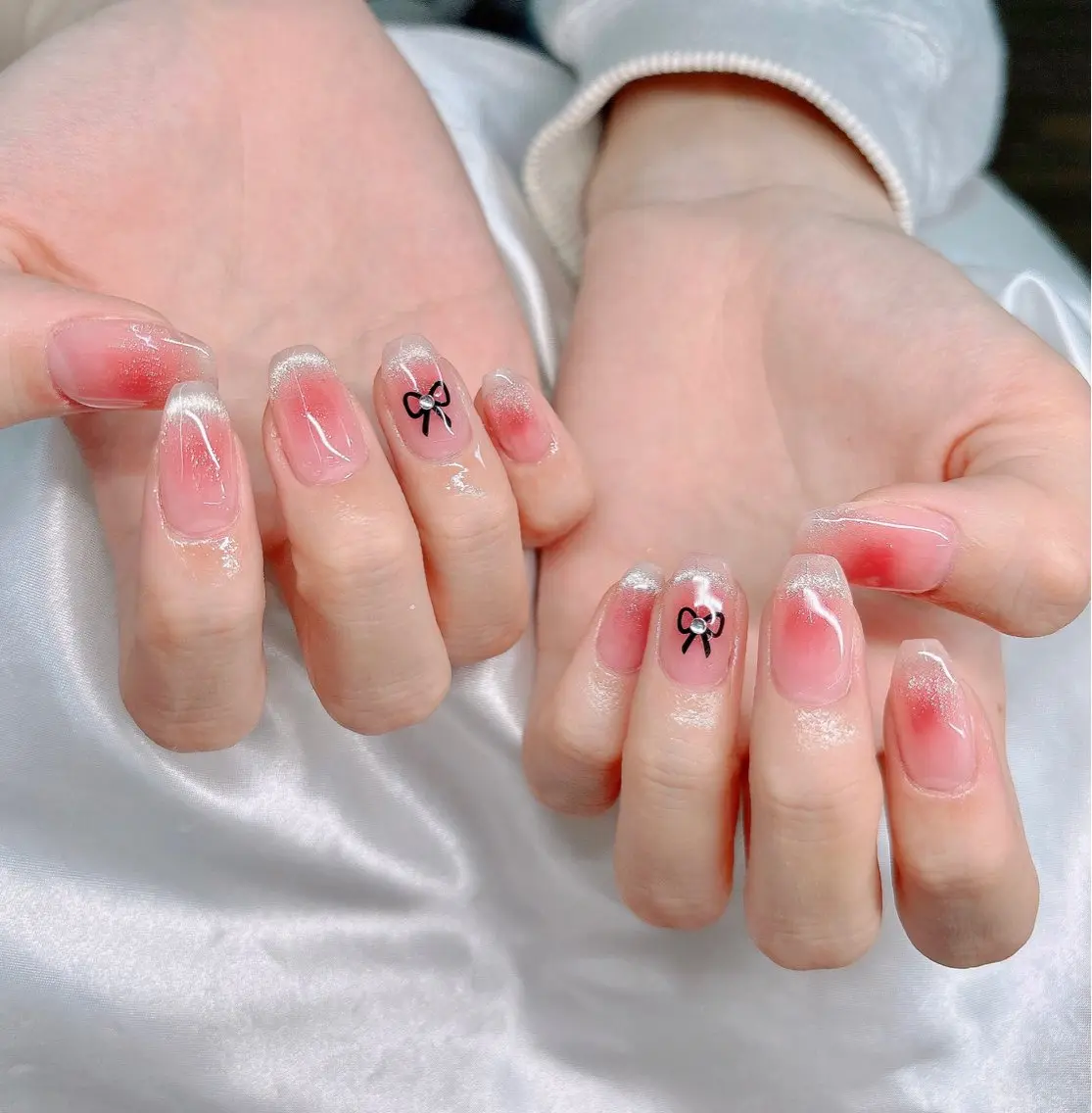 ネイル チークネイル ハンドネイル MOON nailsのネイルデザイン