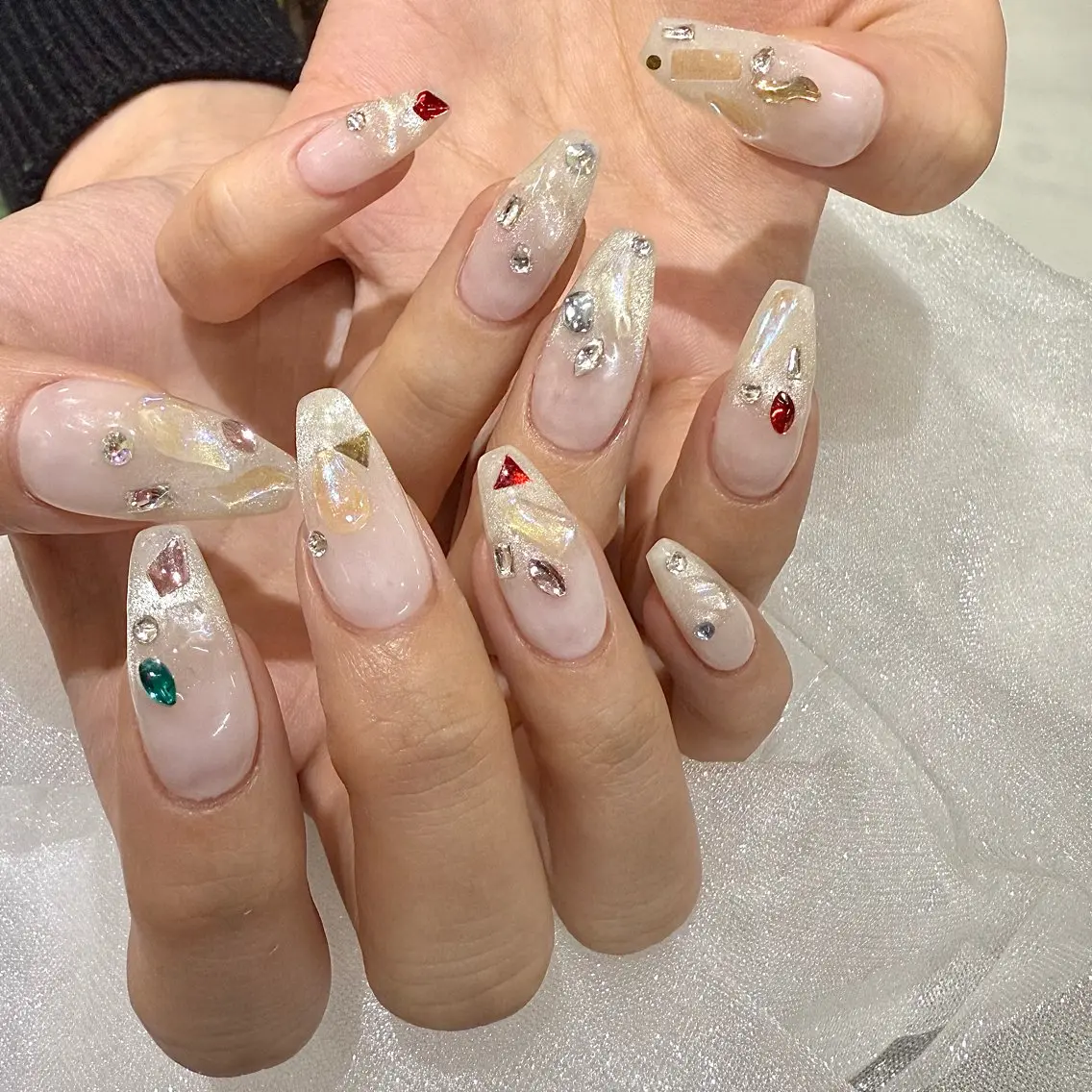 ネイル マグネットネイル ハンドネイル 💅🏽 SHIORI🌙のネイルデザイン