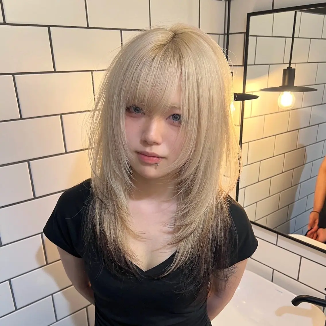ロング カット レイヤーカット デザインカラーりょうのヘアスタイル