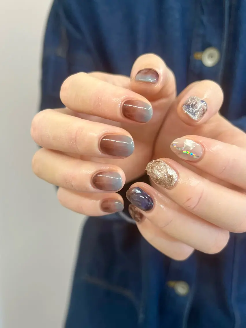 ネイル ブラウン ジェルネイル グラデーション マグネットネイル ネイビー ハンドネイル ハンドケア Bana_ Nailのネイルデザイン