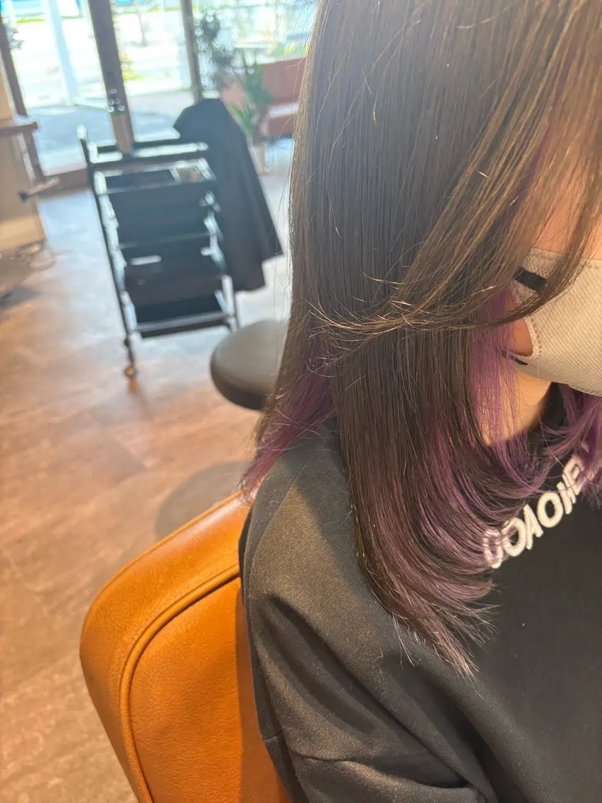 ミディアム レイヤーカット 西田 朋華のヘアスタイル