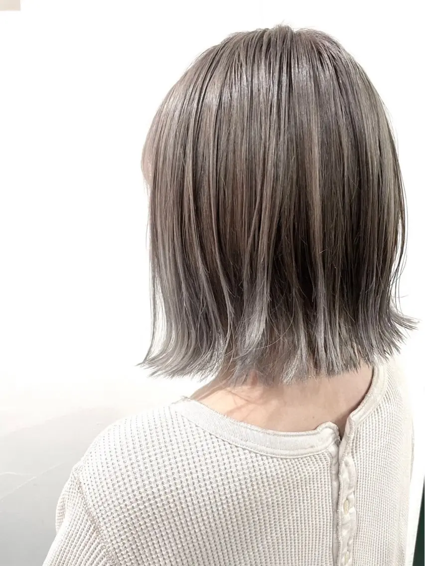 ミディアム カラー ヘアカラー 縮毛矯正 トリートメント Wカラーレイヤーカ ット⚡️CHIAKIのヘアスタイル
