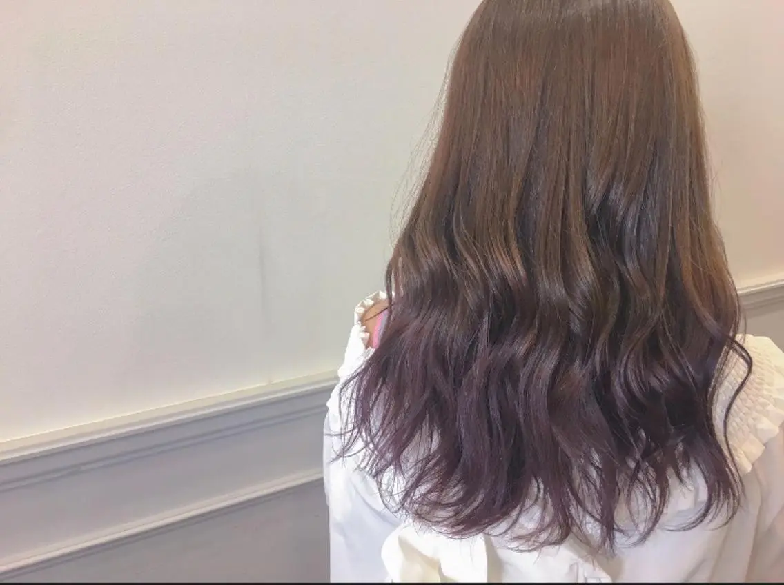 ロング カラー グラデーションカラー 新井 友菜のヘアスタイル