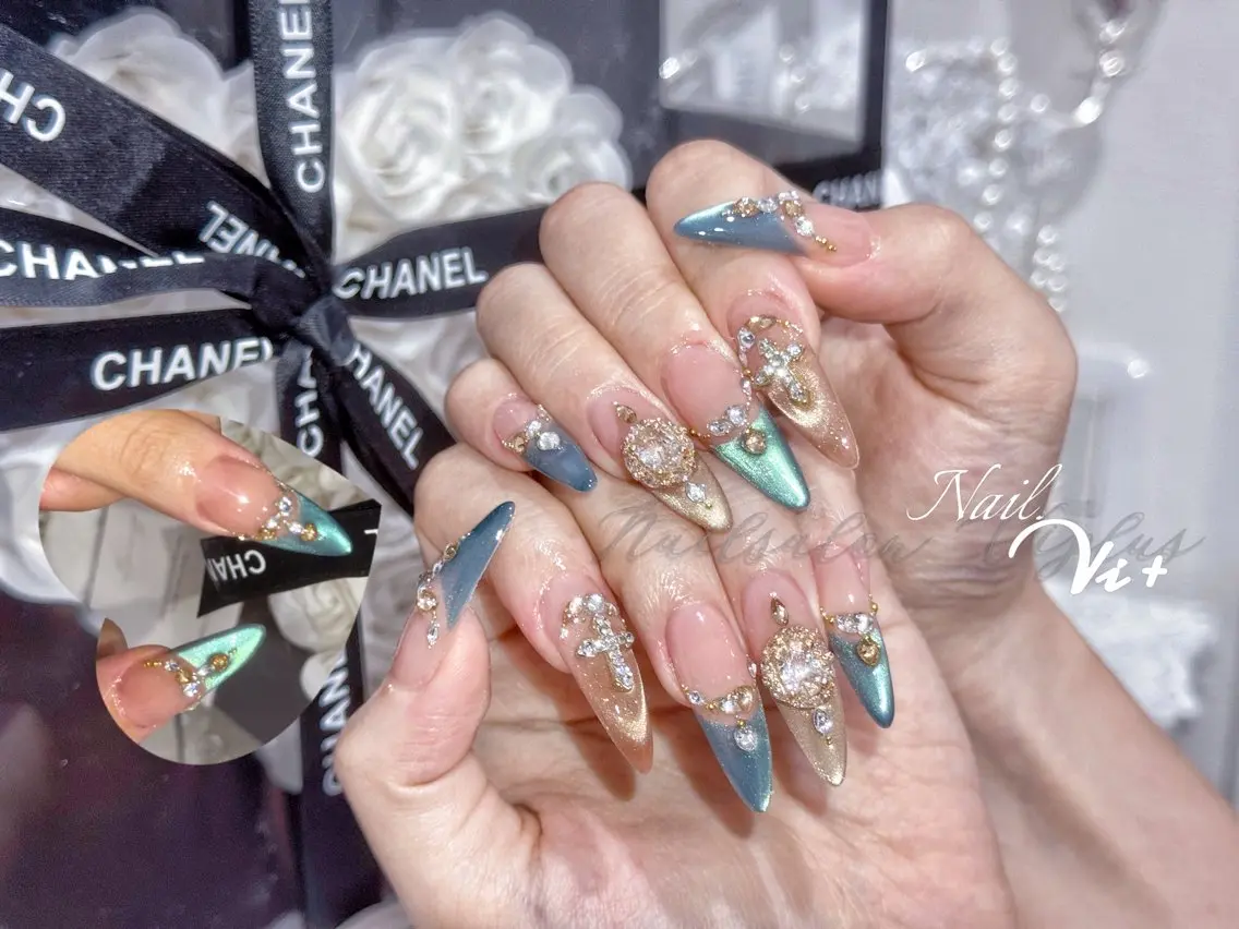 ネイル ハンドネイル ✨Nailsalon Vi+✨のネイルデザイン