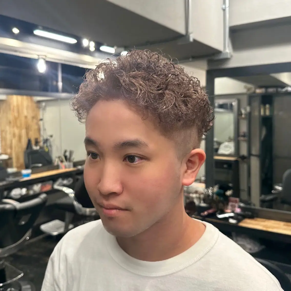 🔥メンズカット＋2ブリーチカラー+補修トリートメント🔥の写真