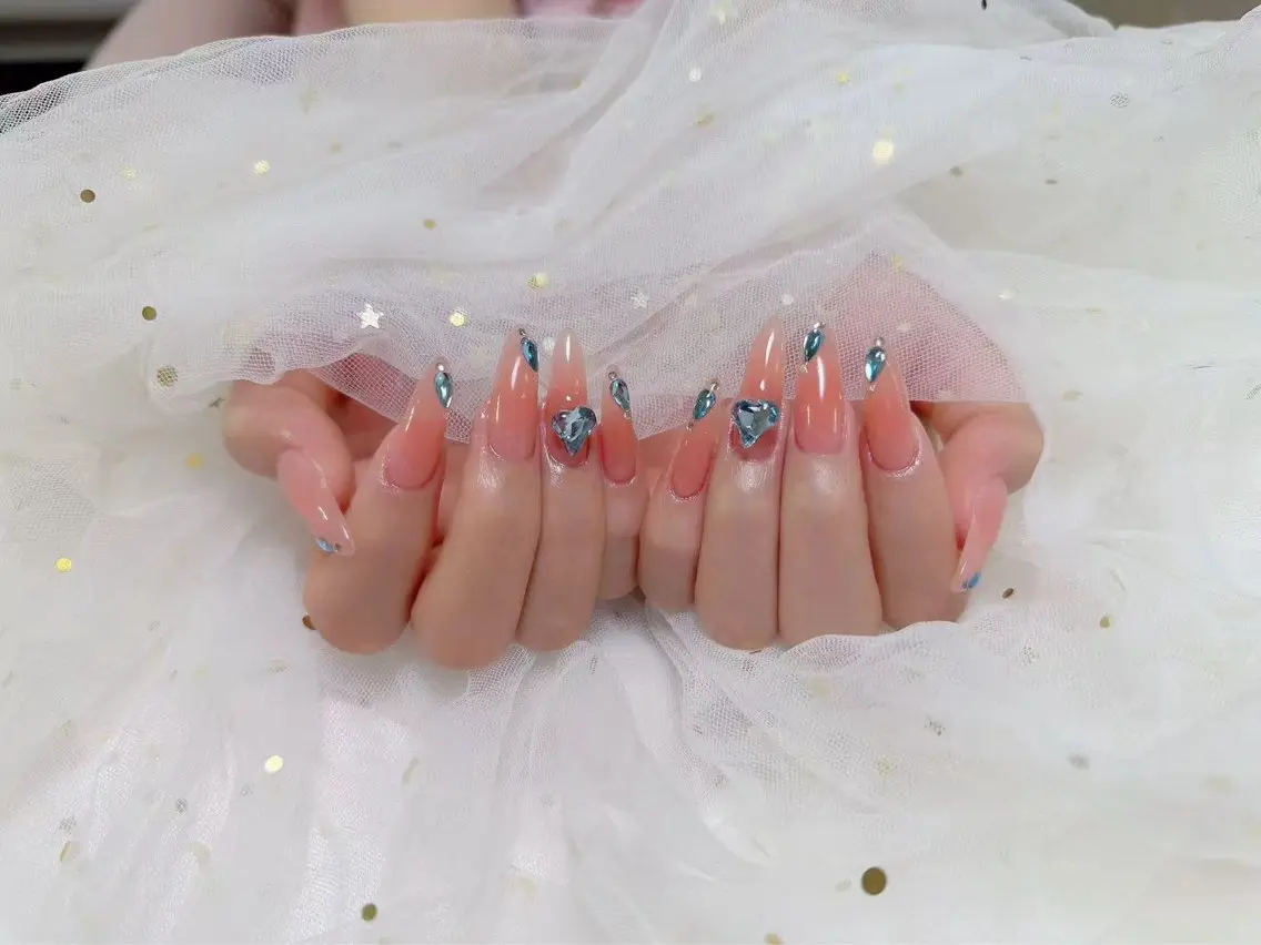 ネイル ジョリ kasumi🌹💅のネイルデザイン