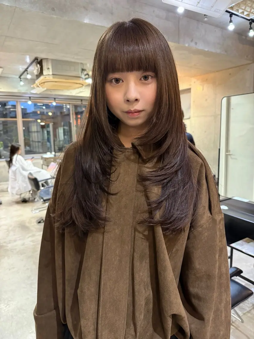 ロング アッシュ アッシュブラウン レイヤーカット カット ヘアカラー レイヤーカット\ウル フ　chinatsuのヘアスタイル
