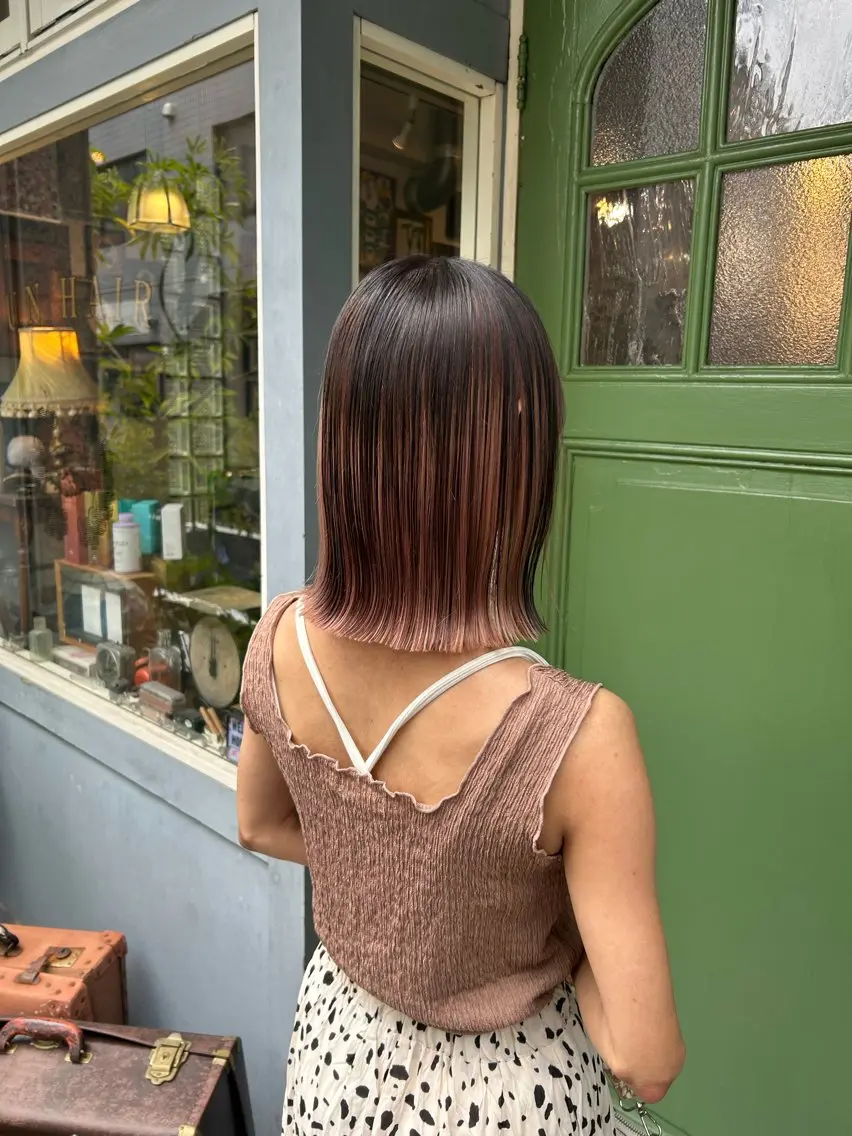 ショート カラー ブリーチ カット ヘアカラー トリートメント ヘッドスパ BRITS 渡辺 菜々子のヘアスタイル