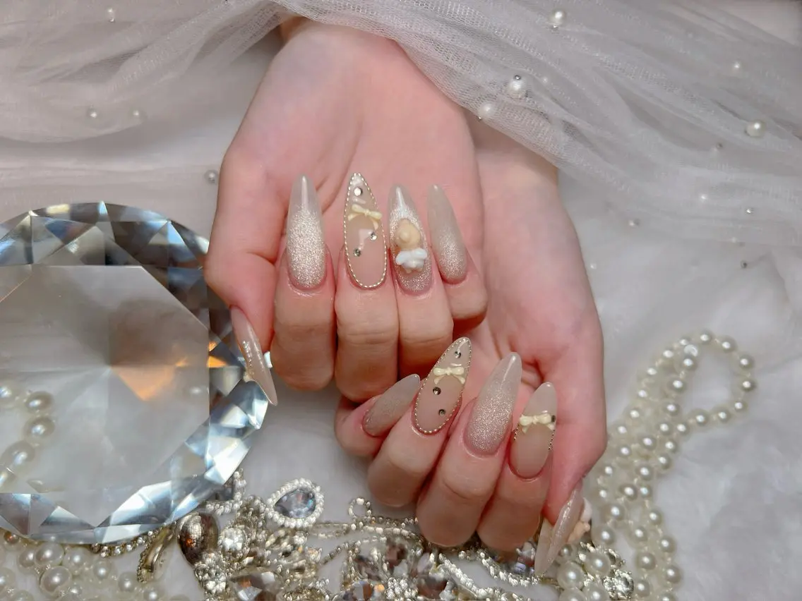 ネイル アートネイル オーロラネイル チークネイル 長さ出し フットネイル Miya _nailのネイルデザイン