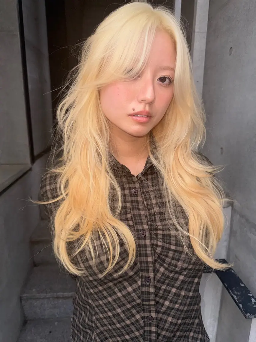 ロング ロングレイヤー アッシュ アッシュブラウン ラベンダーベージュ ボブ カット ヘアカラー レイヤーカット\パー マ　chinatsuのヘアスタイル