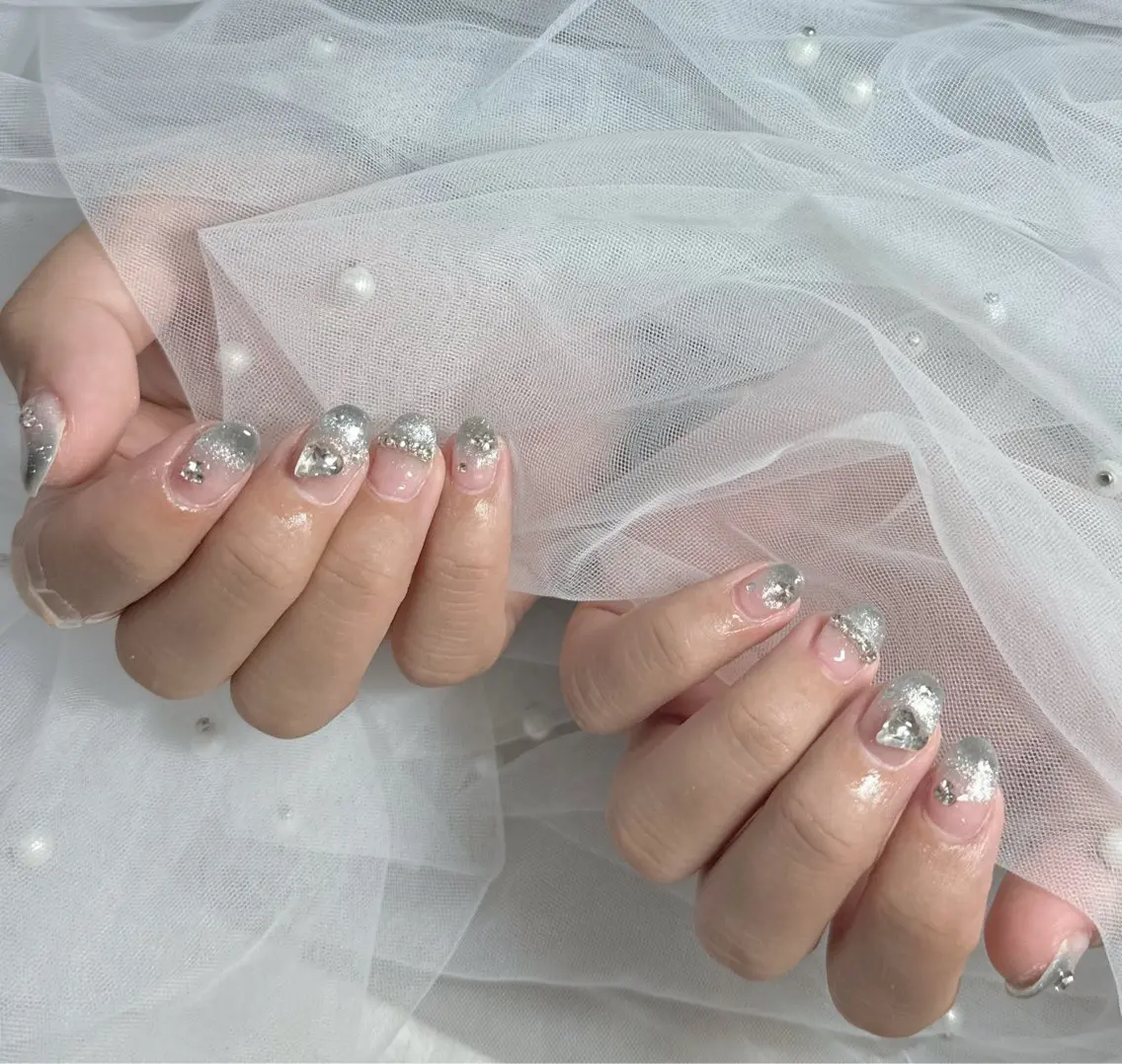 ネイル ハンドネイル フットネイル LAVISH nanamiのネイルデザイン