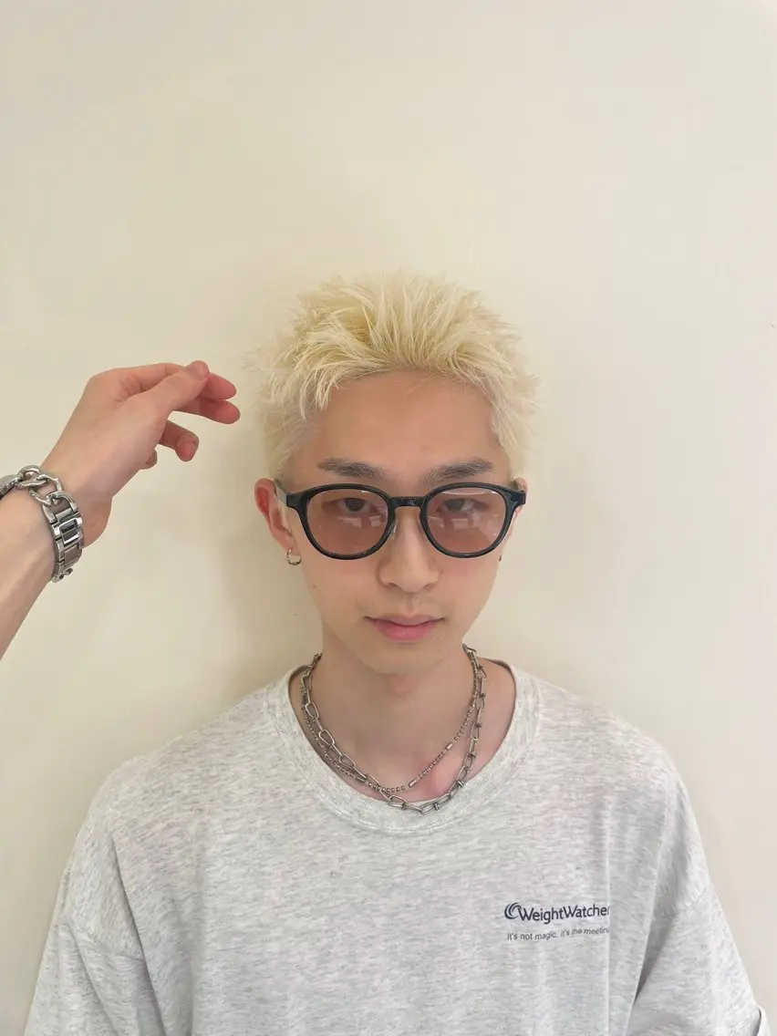 メンズ スパイキーショート カット トリートメント メンズ縮毛矯正 ブリーチカラー/まやのヘアスタイル
