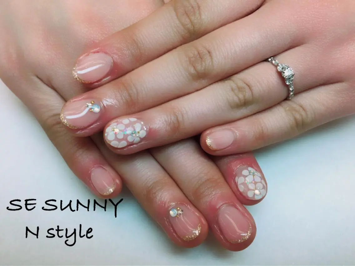 ネイル マツエク・マツパ ラメ(グリッター) SE SUNNY N-styleのネイルデザイン