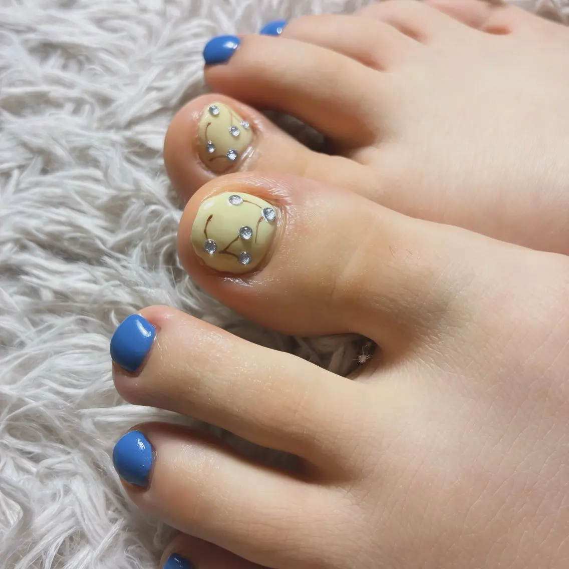 ネイル フットネイル 氷ネイル・うるうるネイル マグネットネイル ニュアンスネイル シンプルネイル フットネイル nail salon anoneのネイルデザイン