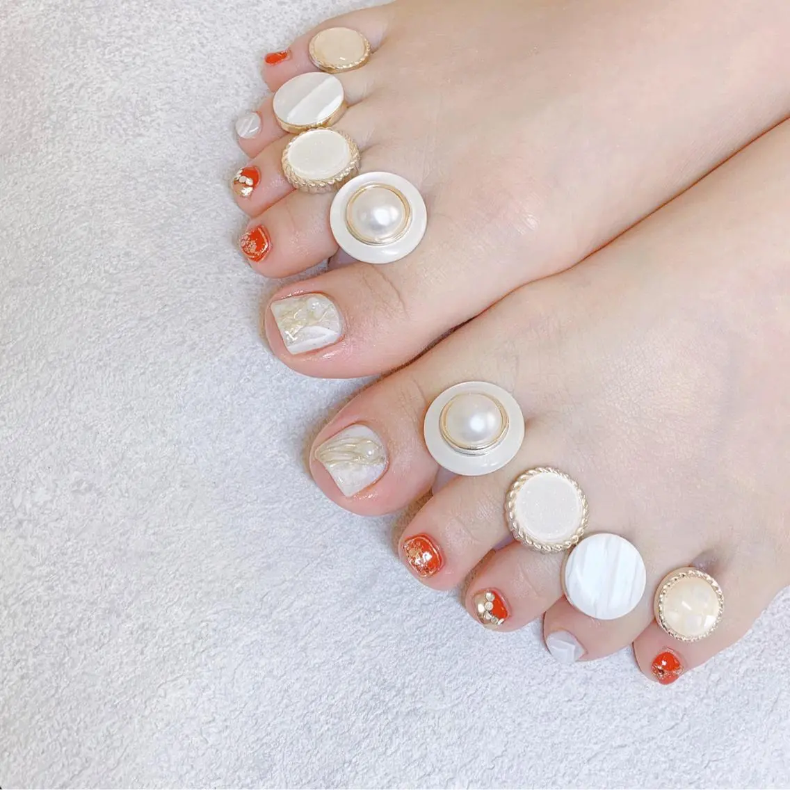 ネイル オーロラネイル フットネイル フレンチネイル ジェルネイル 韓国ネイル ハンドネイル ハンドケア 【ENサロン】 Rei💜Nailのネイルデザイン