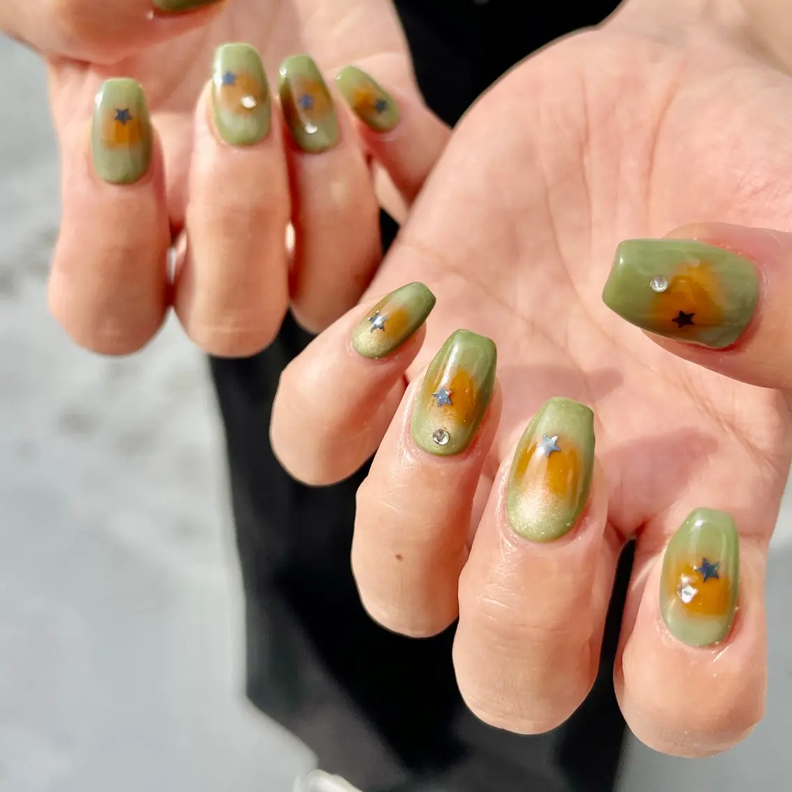 ネイル アートネイル フットネイル ジェルネイル キラキラネイル 韓国ネイル ハンドネイル Y nail なんば堀江店のネイルデザイン