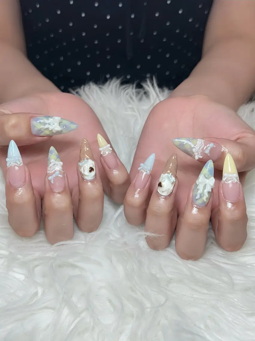 ネイル チークネイル ドット フレンチネイル グラデーション ハート ハンドネイル ハンドケア Eli Muse 新宿ネイルのネイルデザイン